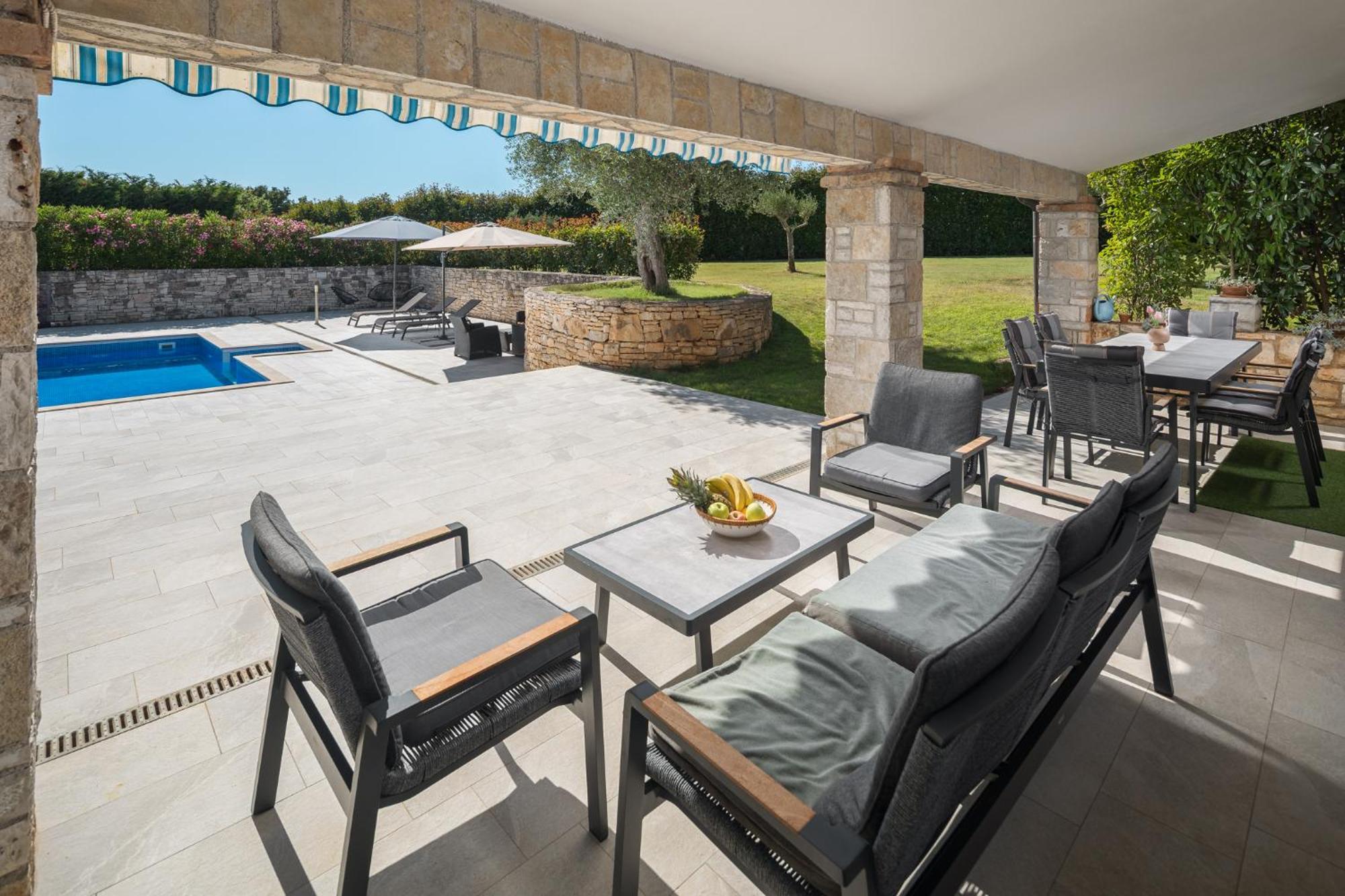Mon Perin Castrum - House Of Nice Memories Bale Exterior foto