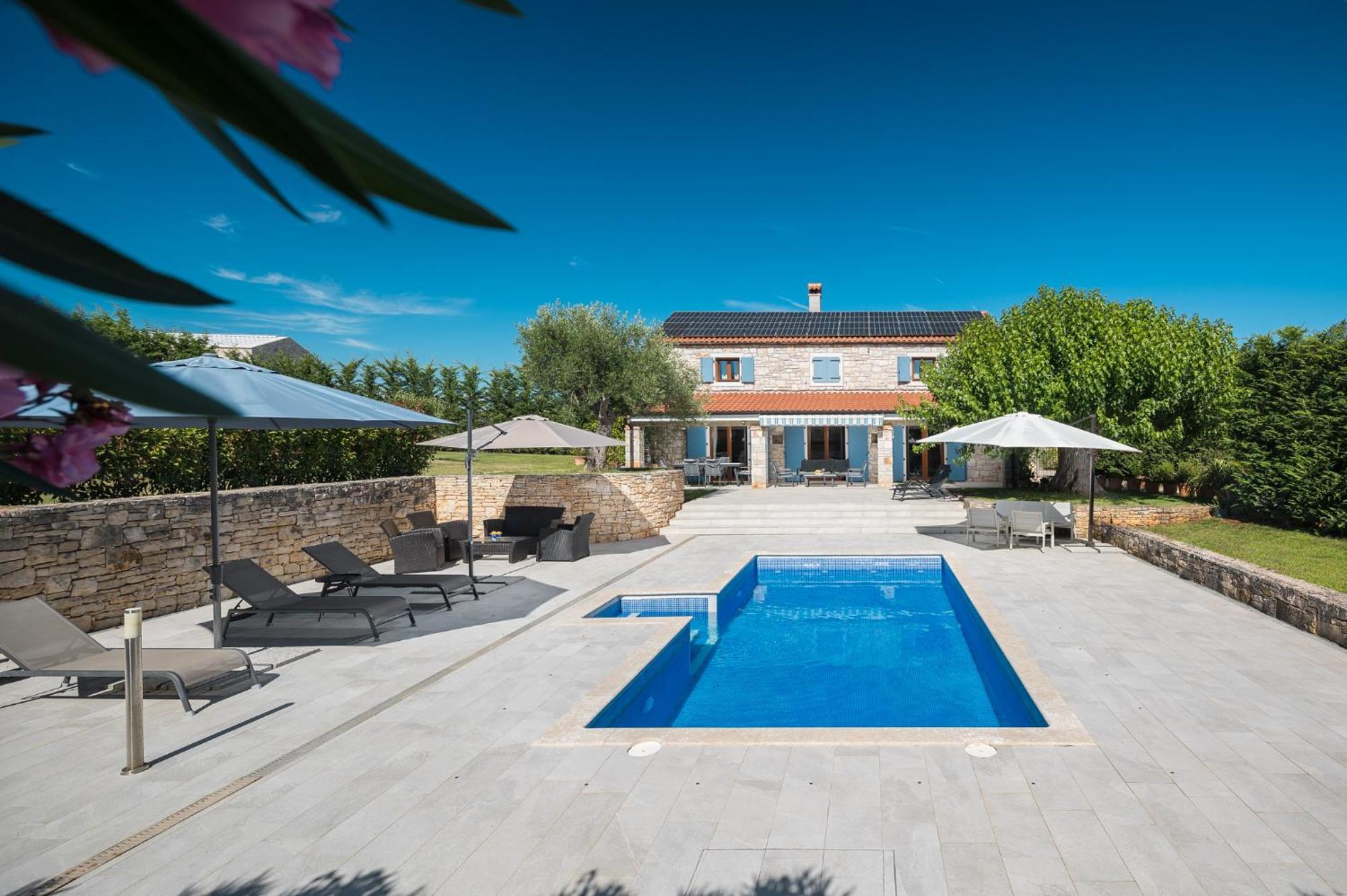 Mon Perin Castrum - House Of Nice Memories Bale Exterior foto